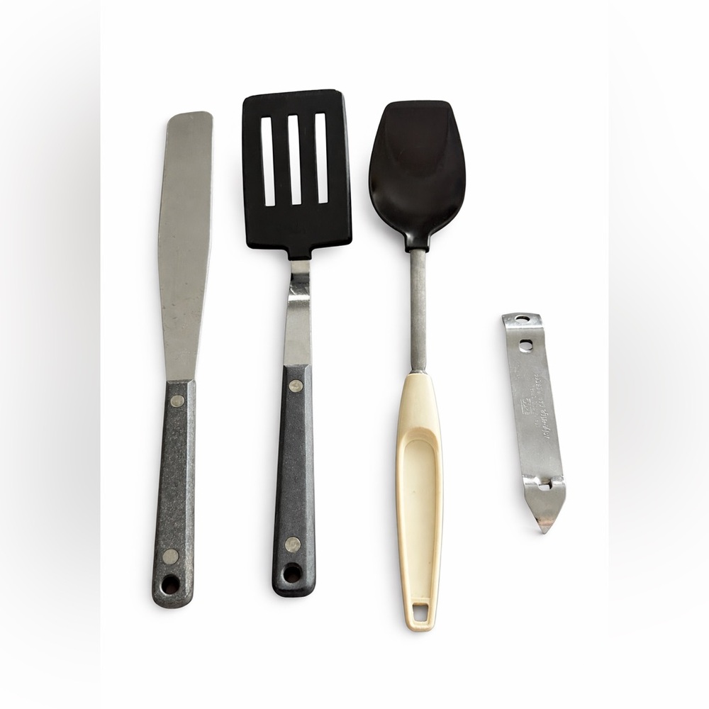 Lot of EKCO Kitchen Utensil Tools Spatula, Serving Spoon, Can opener, Icing Tool